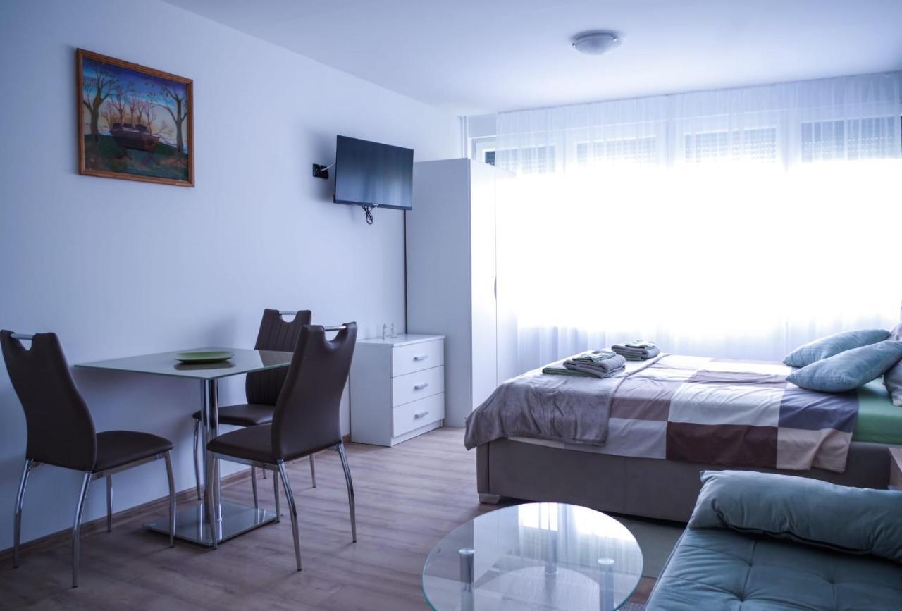 North&South Apartments ซาเกร็บ ภายนอก รูปภาพ